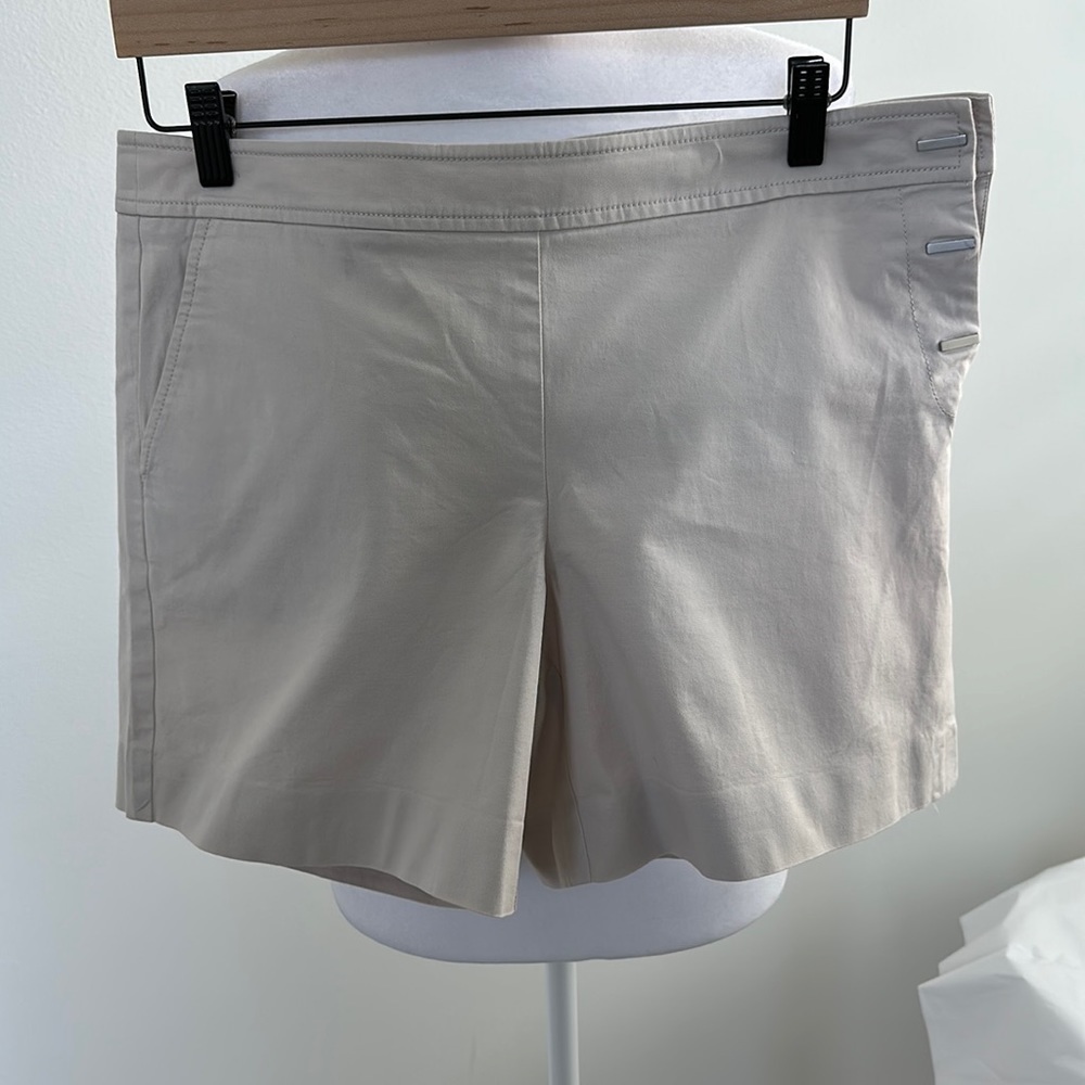 SALE Worth New York Beige short, size: 6
